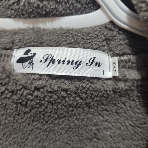 Grey coat - Picture 8 of 9